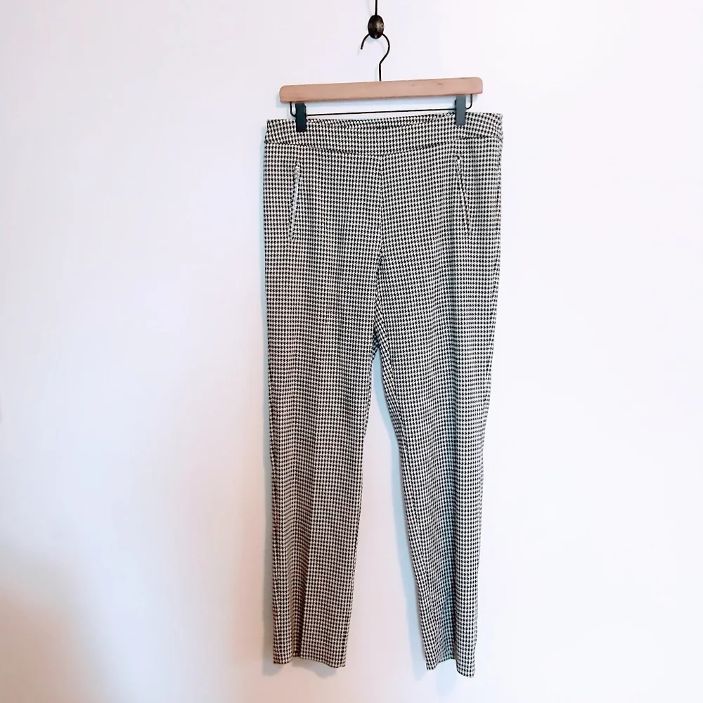 Zac and Rachel black and white Chevron stretchy pants size 8
